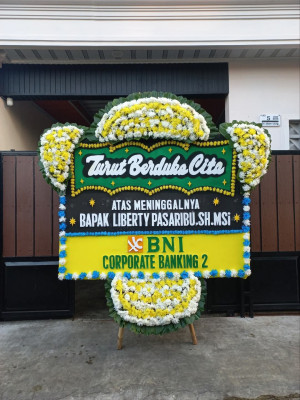 Papan Bunga Duka di Pengilon
